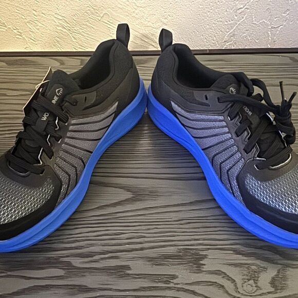 Wolverine 8 1/2 Extra Wide Black and Blue Athletic Shoes with Modern Design - Picture 4 of 10